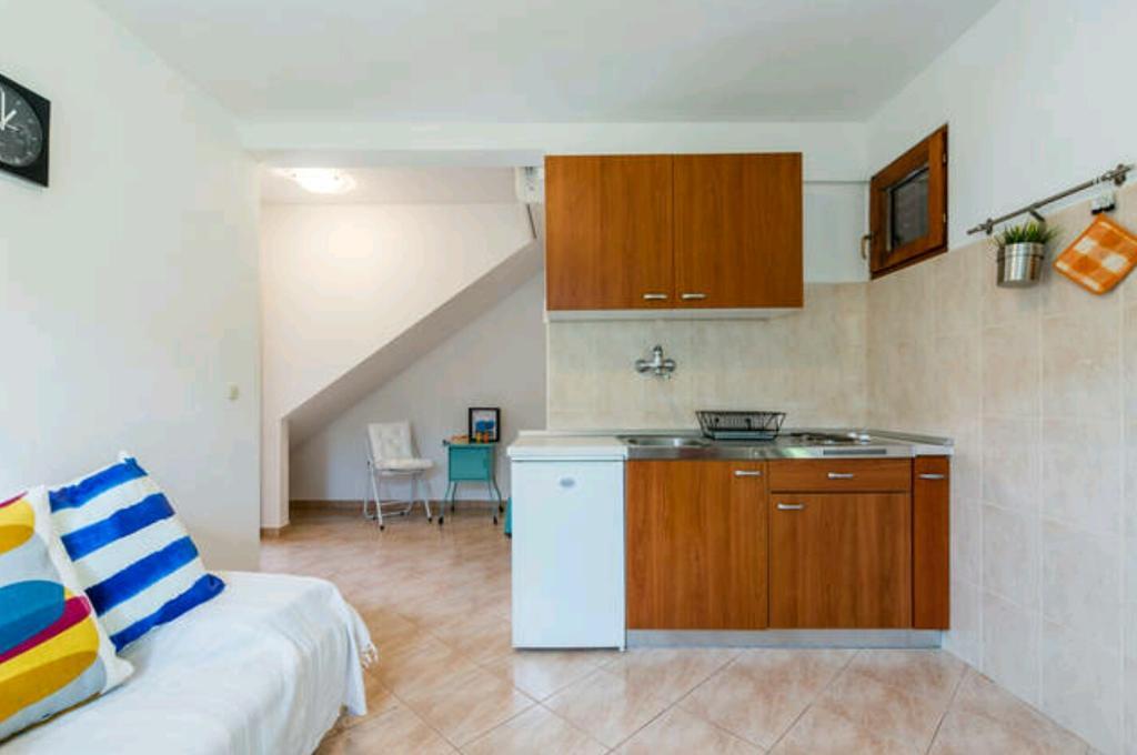 Apartments Bralic Vis Exterior photo